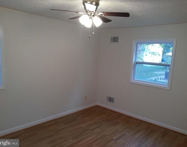 326 Garner Avenue - Photo Thumbnail 7