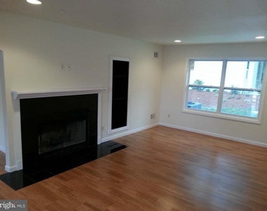 326 Garner Avenue - Photo Thumbnail 1