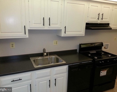 326 Garner Avenue - Photo Thumbnail 13
