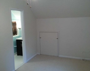 326 Garner Avenue - Photo Thumbnail 22