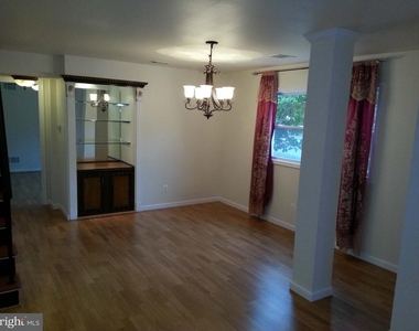 326 Garner Avenue - Photo Thumbnail 2