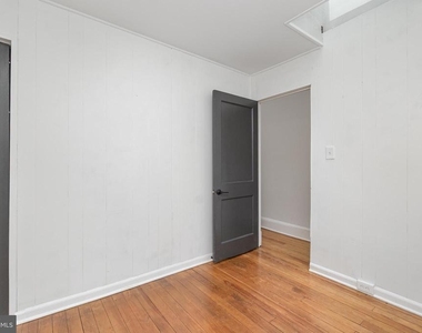 3822 6th Street - Photo Thumbnail 15