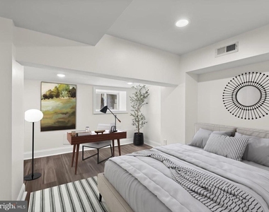 404 N Robinson Street - Photo Thumbnail 6