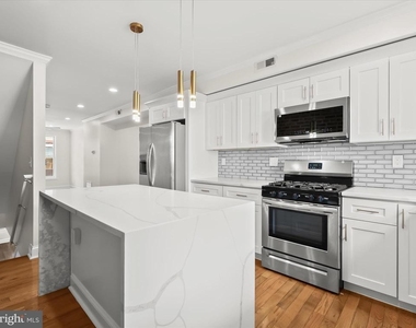 404 N Robinson Street - Photo Thumbnail 19