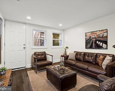 404 N Robinson Street - Photo Thumbnail 31