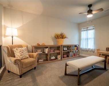 1215 Davis St - Photo Thumbnail 23