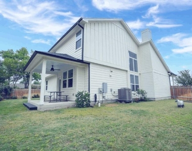 1215 Davis St - Photo Thumbnail 29