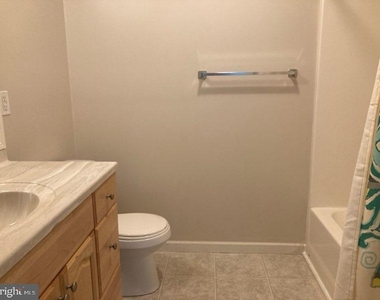 209 N First Street - Photo Thumbnail 6
