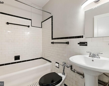 1305 N Broom Street - Photo Thumbnail 8