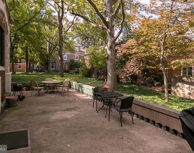 1305 N Broom Street - Photo Thumbnail 9