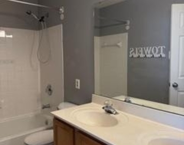 13 Barclay Drive - Photo Thumbnail 8