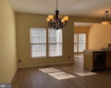 13 Barclay Drive - Photo Thumbnail 1