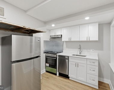 2388 Champlain Street Nw - Photo Thumbnail 5