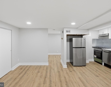2388 Champlain Street Nw - Photo Thumbnail 4