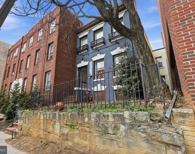 2388 Champlain Street Nw - Photo Thumbnail 2
