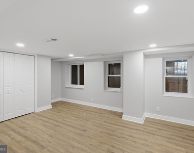 2388 Champlain Street Nw - Photo Thumbnail 12