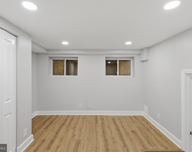 2388 Champlain Street Nw - Photo Thumbnail 13
