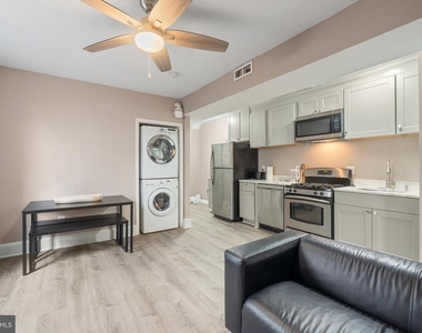 1526 V Street Se - Photo Thumbnail 4
