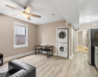 1526 V Street Se - Photo Thumbnail 2