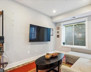 1340 Nicholson Street Nw - Photo Thumbnail 12