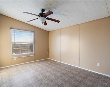 12309 Mustang Mesa Dr - Photo Thumbnail 4