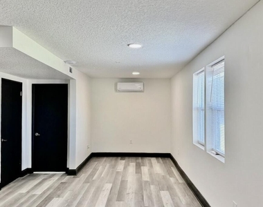 6126 Atlantic Boulevard - Photo Thumbnail 2