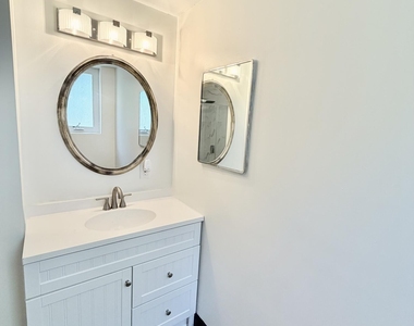 6126 Atlantic Boulevard - Photo Thumbnail 4