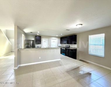 8704 Lake George Circle W - Photo Thumbnail 8