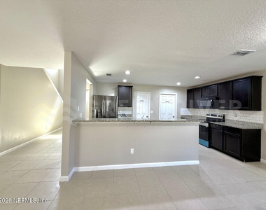 8704 Lake George Circle W - Photo Thumbnail 9