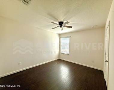 8704 Lake George Circle W - Photo Thumbnail 33