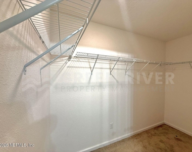 8704 Lake George Circle W - Photo Thumbnail 19