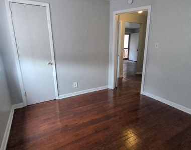 1145 W 25th Street - Photo Thumbnail 5