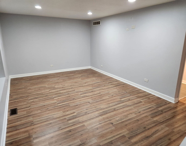 4453 Provincetown Drive - Photo Thumbnail 10