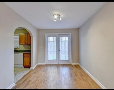 810 Summer Place - Photo Thumbnail 6
