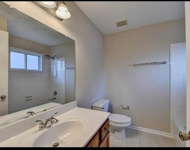 810 Summer Place - Photo Thumbnail 17