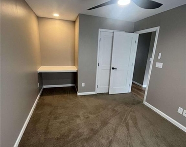 738 Prince Place - Photo Thumbnail 17