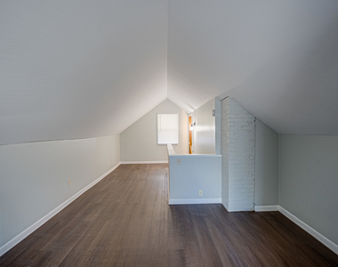 2208 Fremont Street - Photo Thumbnail 12