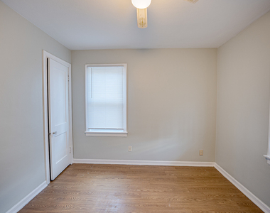 2208 Fremont Street - Photo Thumbnail 6