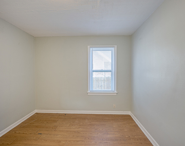 2208 Fremont Street - Photo Thumbnail 8
