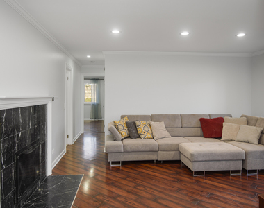 1168 Middlebury Lane - Photo Thumbnail 2
