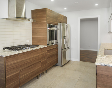 1168 Middlebury Lane - Photo Thumbnail 11
