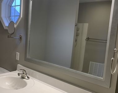 1116 Doral Drive - Photo Thumbnail 16