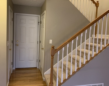 1116 Doral Drive - Photo Thumbnail 3