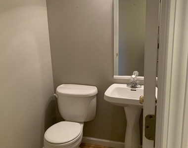 1116 Doral Drive - Photo Thumbnail 2