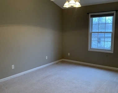 1116 Doral Drive - Photo Thumbnail 19