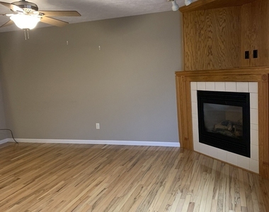 1116 Doral Drive - Photo Thumbnail 5