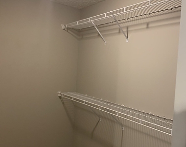 1116 Doral Drive - Photo Thumbnail 15