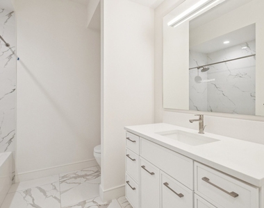 2323 N Lister Avenue - Photo Thumbnail 9