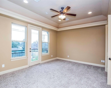 1516 Amundsen Street - Photo Thumbnail 30