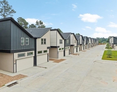 13102 Honey Suckle Ridge Lane - Photo Thumbnail 1